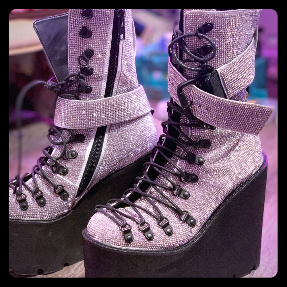 XXXCLUSIVE SWAROFSKI DOLLSKILL PLATIFORMS